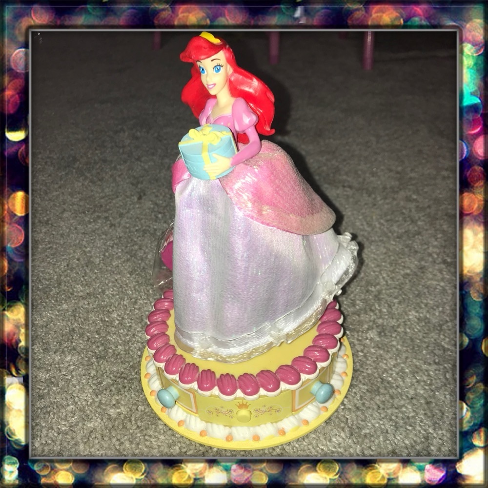 Disney Princess Ariel Musical Spinner Doll Christmas Tunes Little Mermaid box